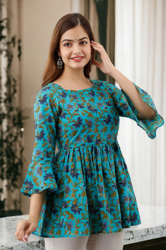 Women's Beautiful Bell Sleeves Floral Print Hip Length DRY CREEK TURQUOISE Party Wear Top