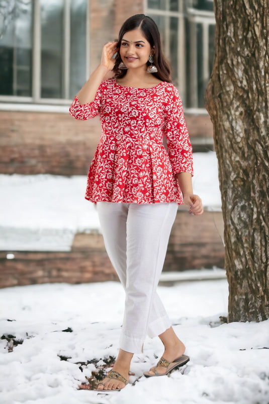 Women's Pure Cotton Printed Attractive Western Tops with Regular Sleeves