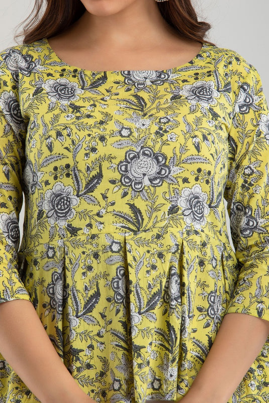 Women's Pure Cotton Floral Print  Box Pleat CRAYOLA LEMON YELLOW Party Wear Top